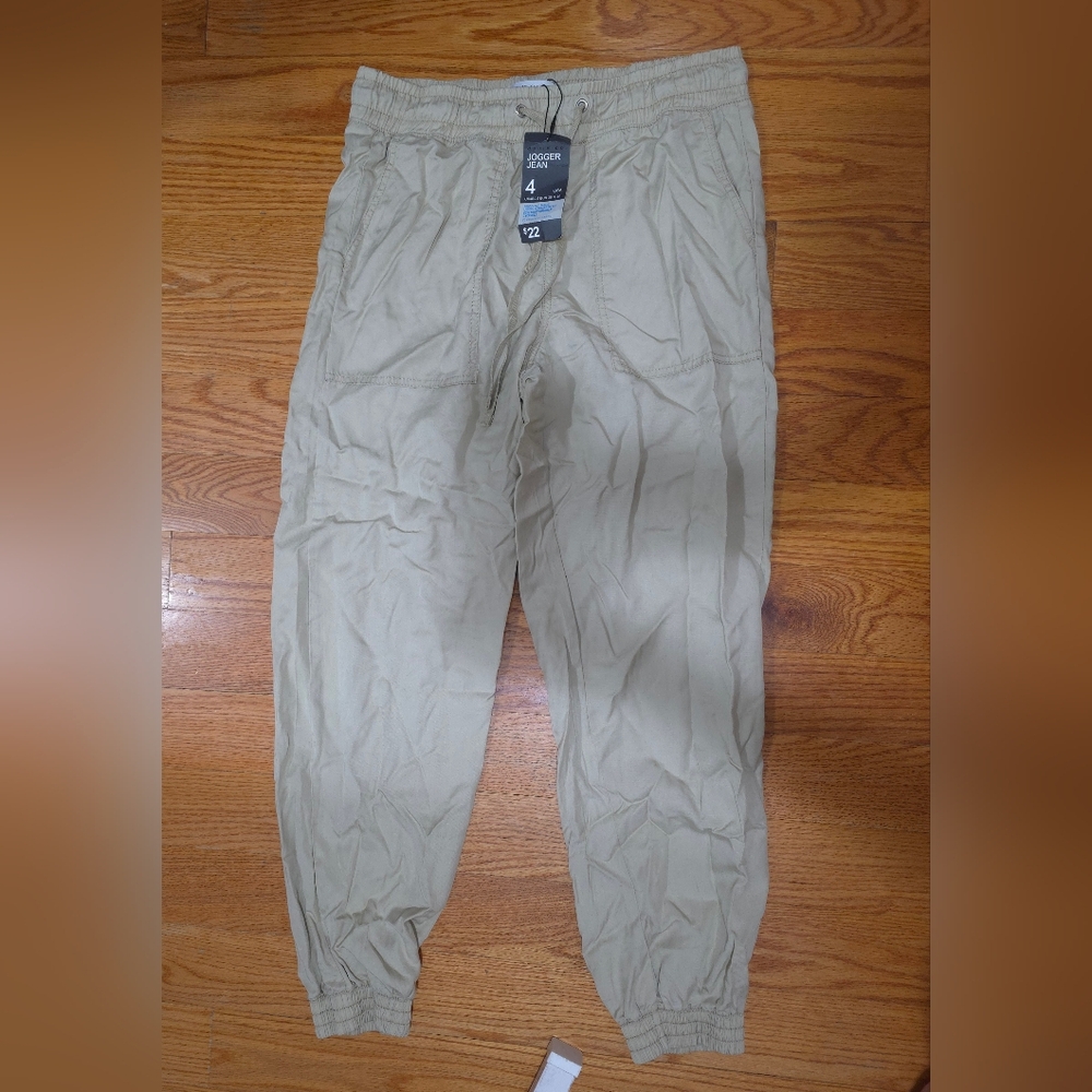 Primark Denim Co. Jogger Jean (Size US 4) Light Khaki